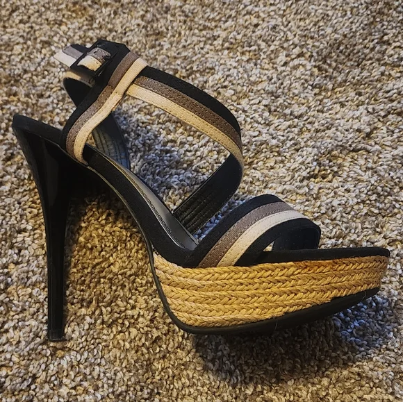 Anne Michelle Platform Heels Sandals - Picture 5 of 7